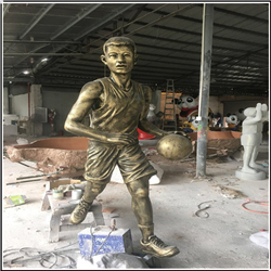 铸造打篮球人物铜雕塑