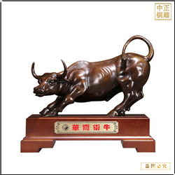 铜雕牛华尔牛价格 