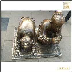 古代小孩磕头祝福铜雕塑