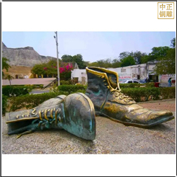 大型鞋子广场景观雕塑