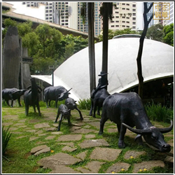园林水牛和小孩铜雕塑